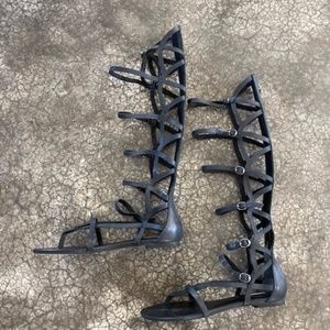 COPY - MAX STUDIO VALIANT BLACK LEATHER GLADIATOR SANDAL – WOMEN SIZE 8